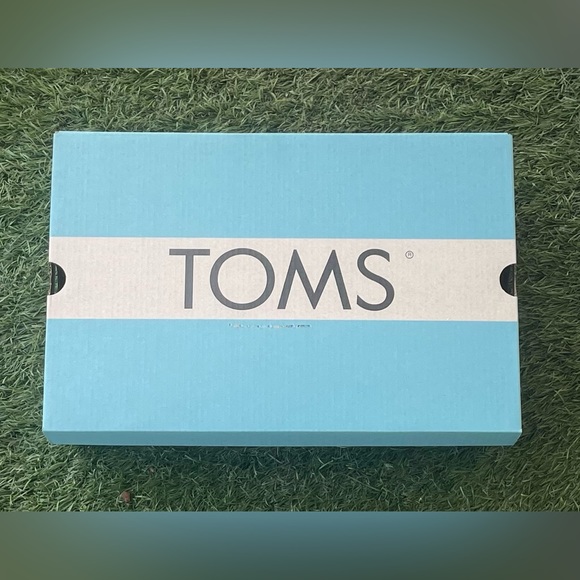 Brand New Toms Women’s Sneakers - Picture 7 of 7